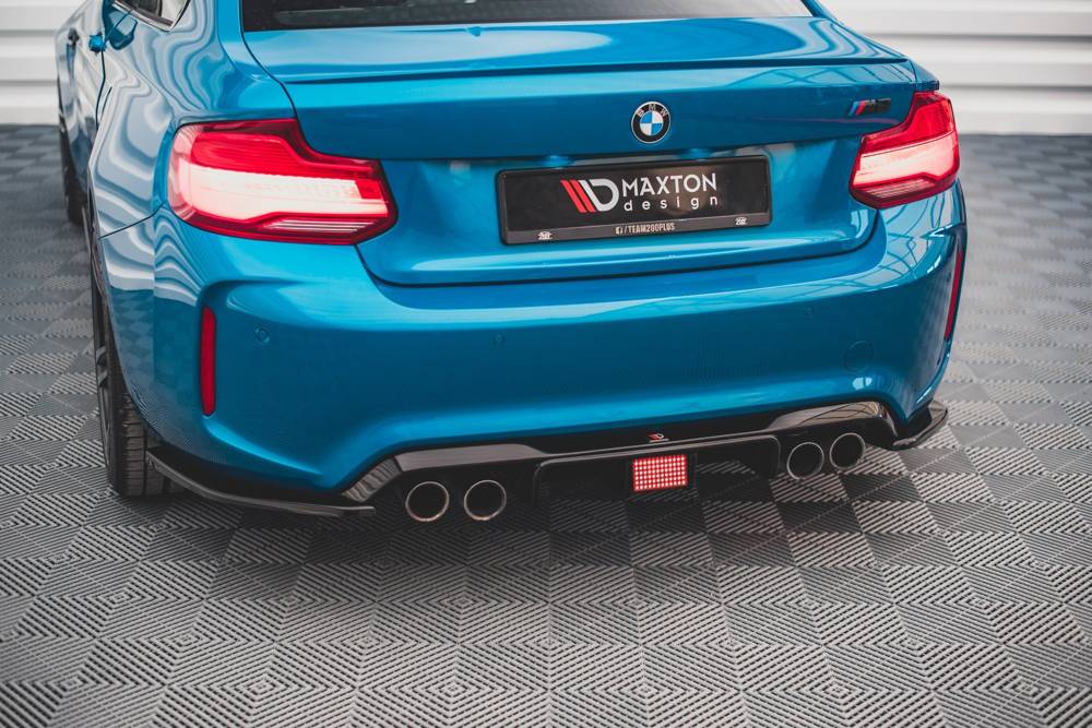 Difusor Maxton Negro Brillo con Luz Stop LED BMW M2 F87 - Image 2