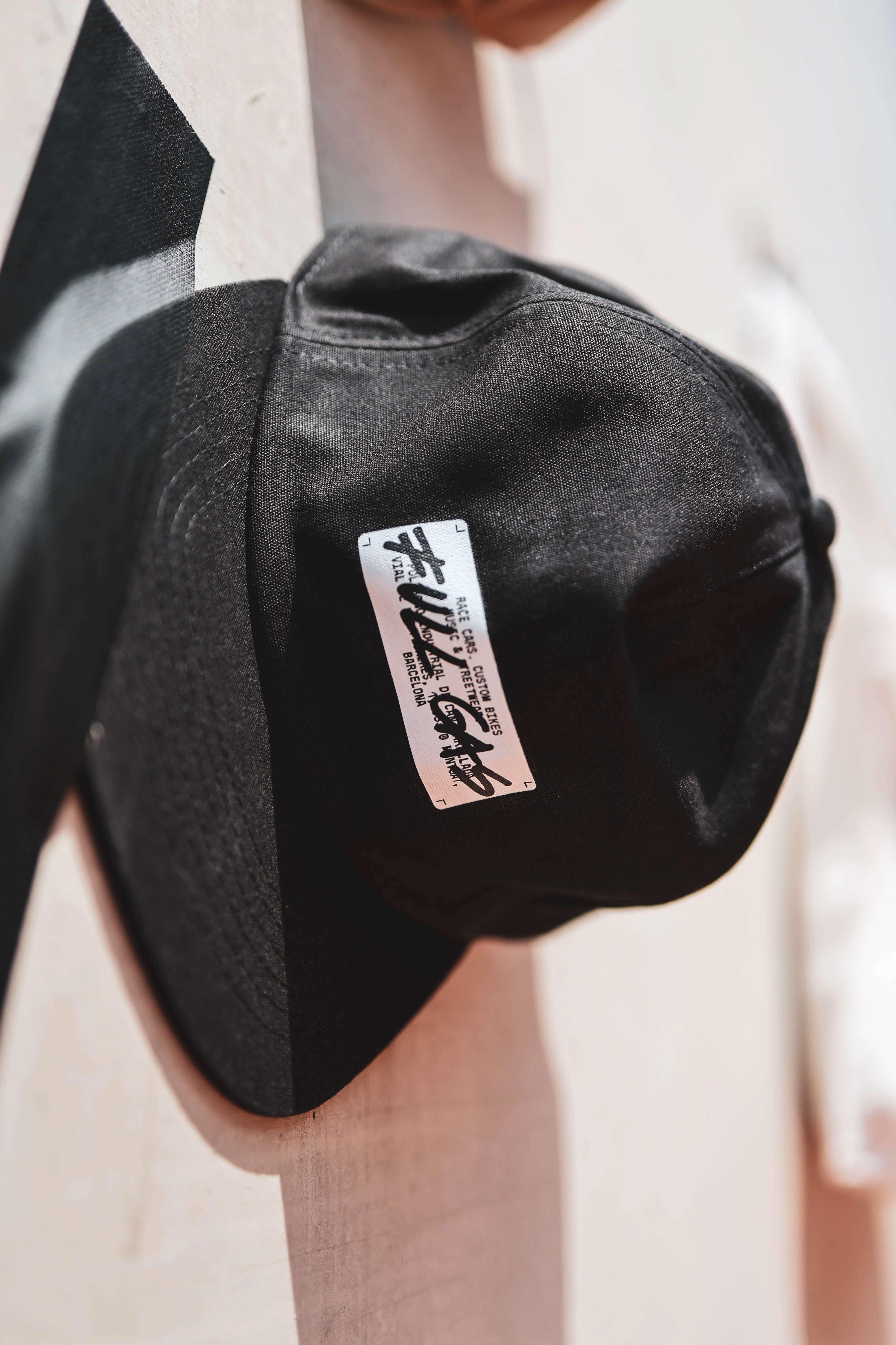 Gorra Full Gas Under Construction