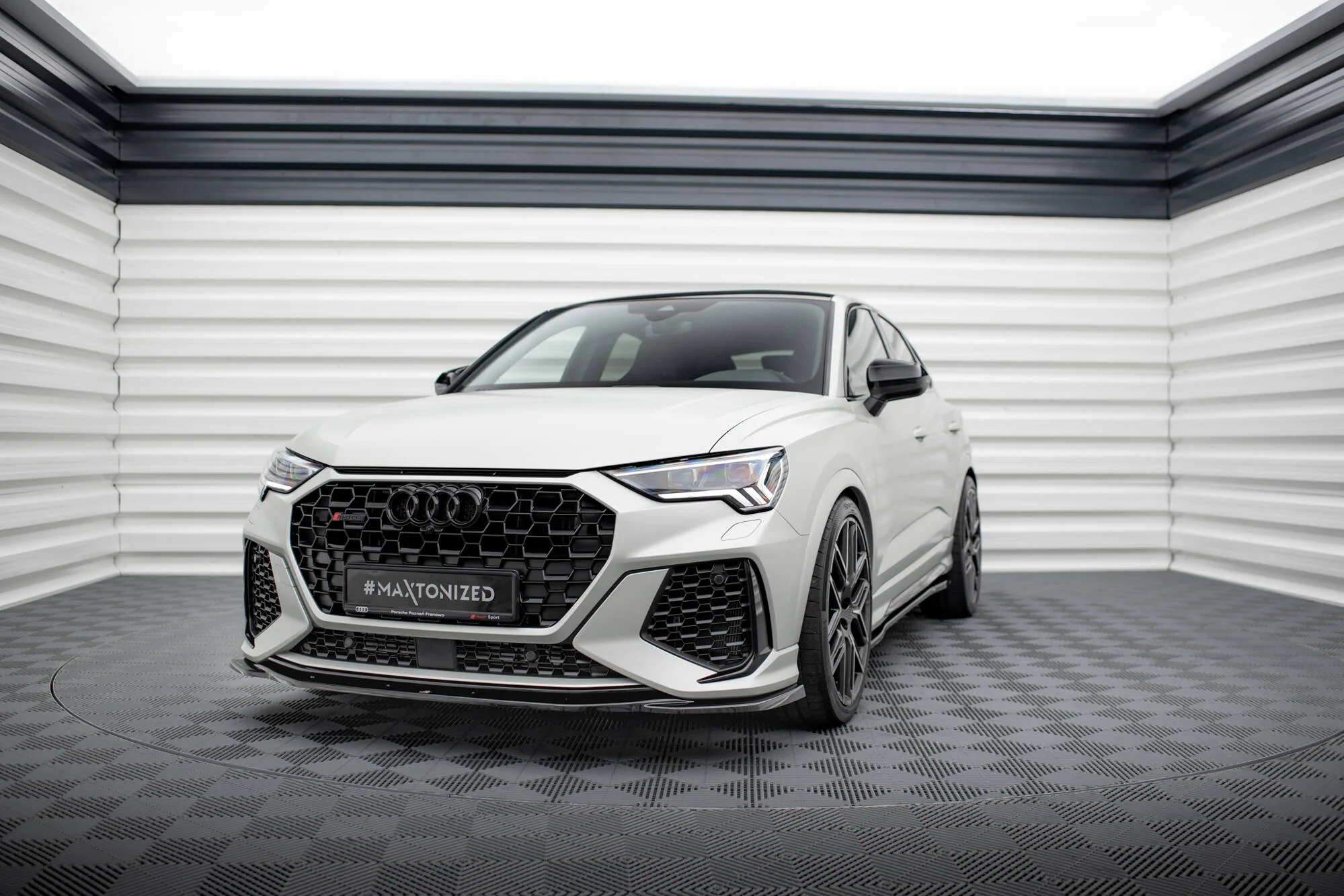 Lip Maxton V.2 Audi RS Q3 2019-