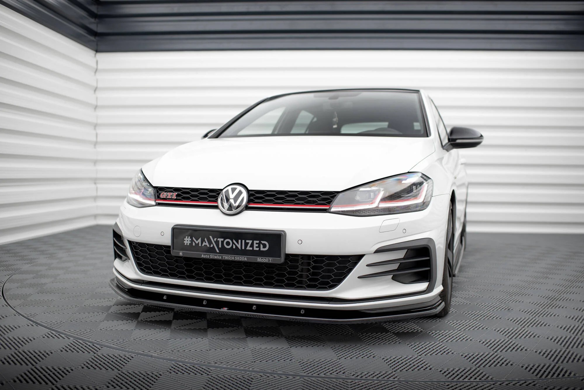 Lip Maxton V.1 Volkswagen Golf 7 GTI Facelift