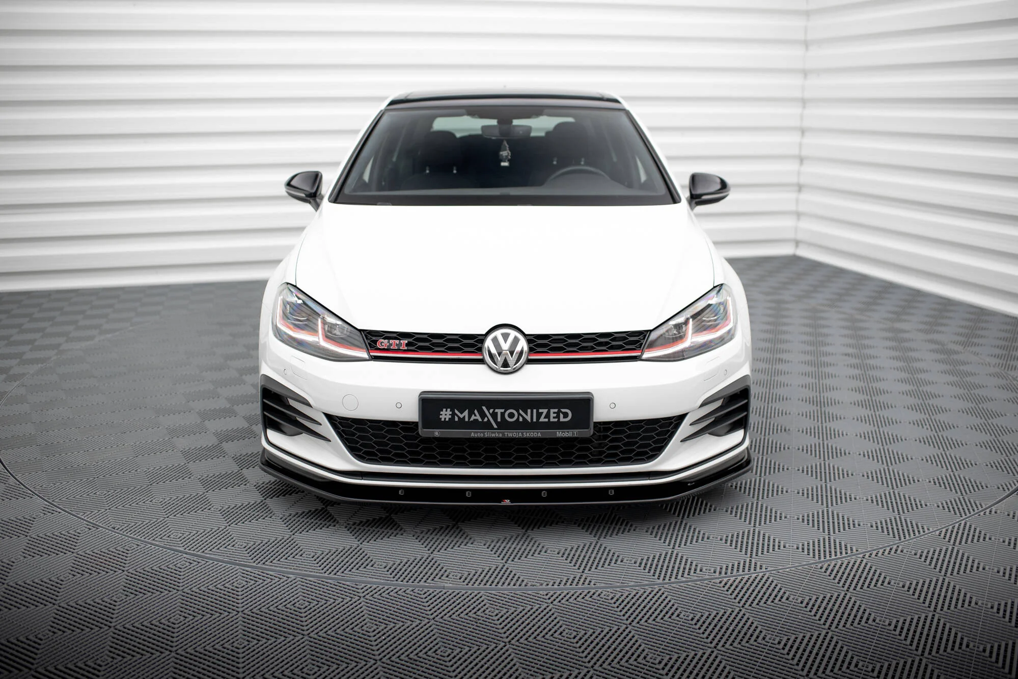 Lip Maxton V.1 Volkswagen Golf 7 GTI Facelift - Image 3